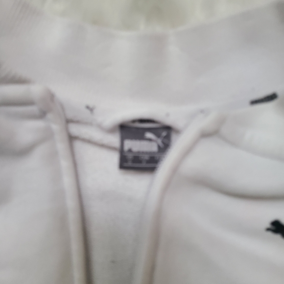 Puma jacket 🚺 - Picture 3 of 3